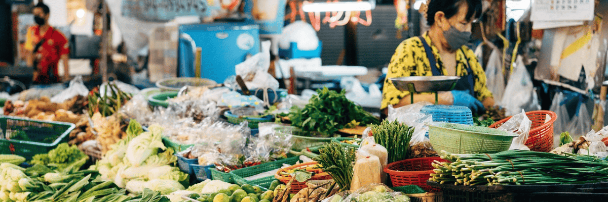 traditional-thaiu-cuisine-market-food